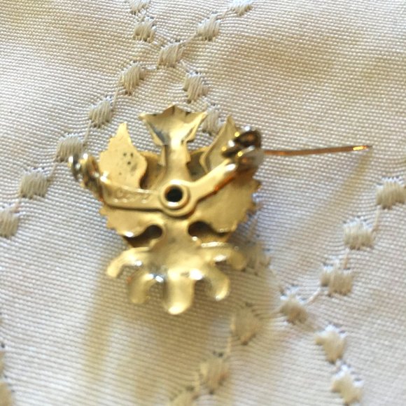 Coro English Heraldic Rampant Lion Pin Signed Damaged - Picture 3 of 5